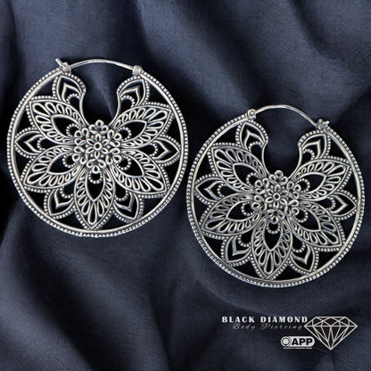 Undulate Earrings